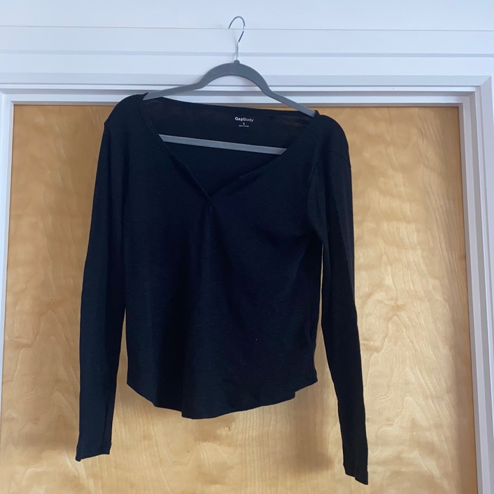 GAP BODY BLACK THERMAL LONG SLEEVE